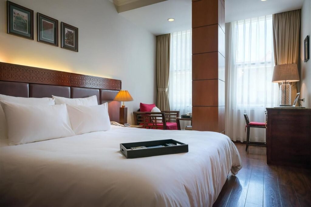 Hanoi E Central Luxury Hotel 