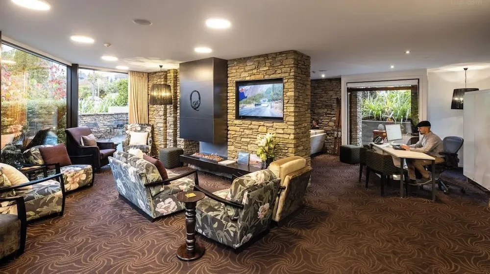 Queenstown Park Boutique Hotel