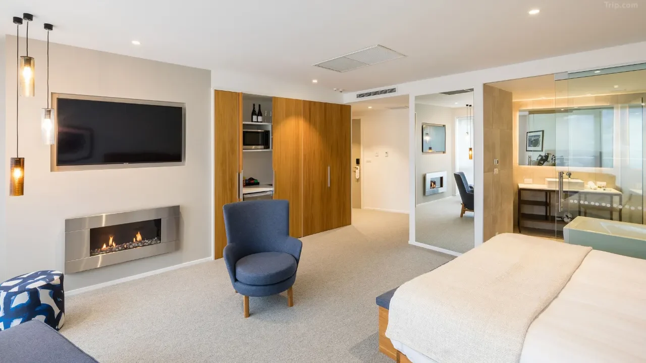 Queenstown Park Boutique Hotel